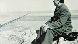 亿万人民心中的不朽丰碑