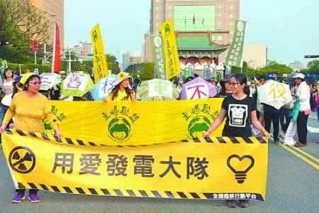 一周热点评论——看看别人，警醒自己