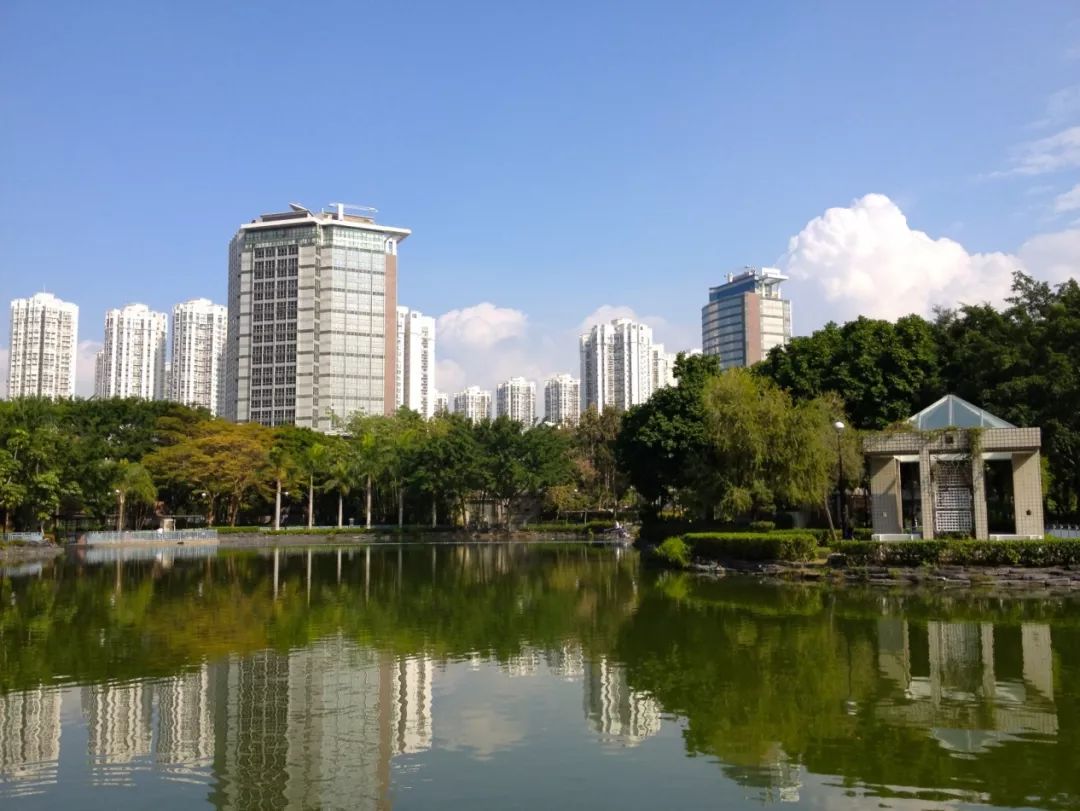 李嘉诚为何总是被“误解”？